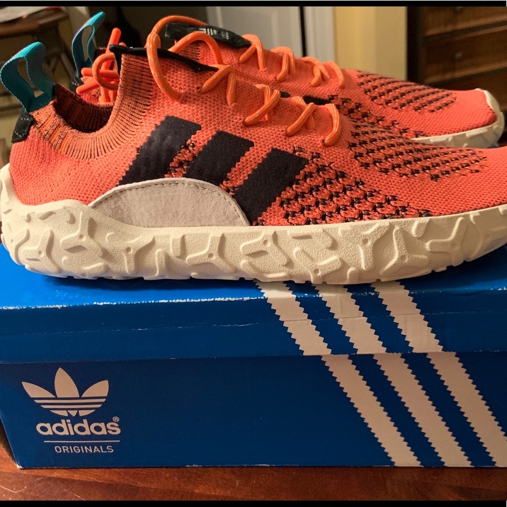 adidas F/22 PK Sneakers